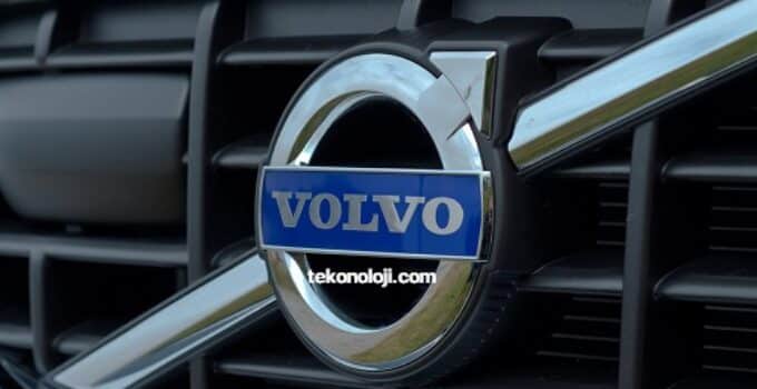 Volvo EX90, the first electric car with bi-directional charging