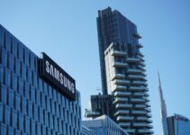 Samsung profits plummet by 95%
